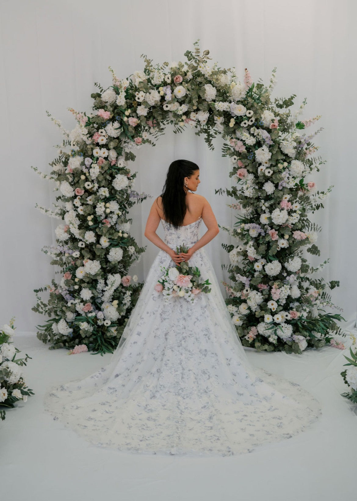 The Coastal Blush Arch